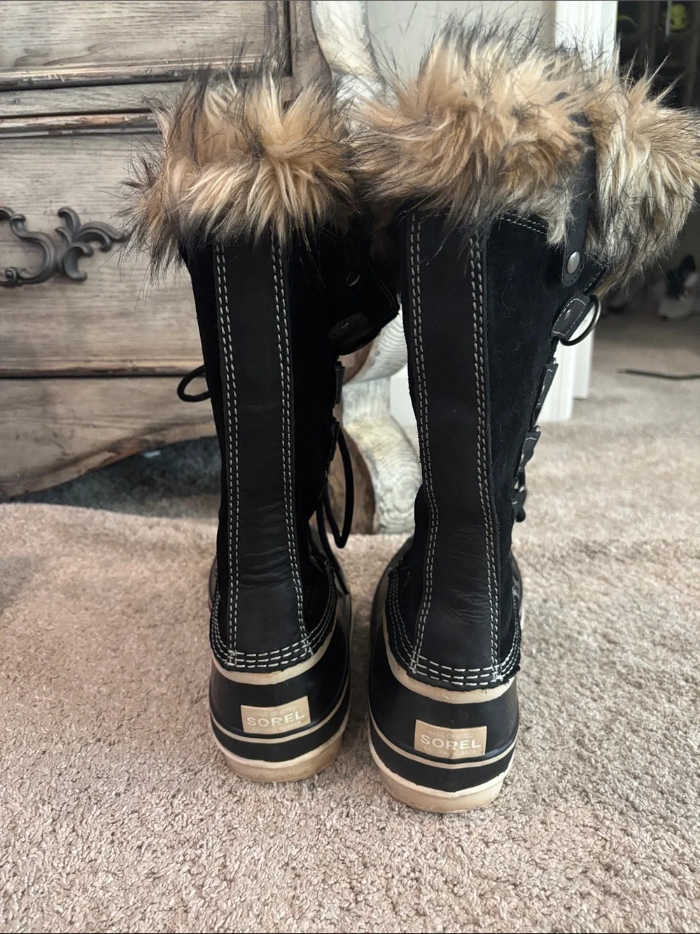 Sorel Women's Black and Tan Faux-Fur Lace-Up Winter Boots